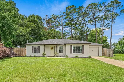303 Runnymeade Dr, Crestview, FL 32539