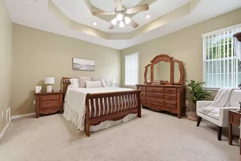Bedroom - 5870 Oakcrest Dr, Crestview, FL 32539 photo 1 of 5