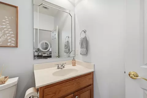 Bath - 5870 Oakcrest Dr, Crestview, FL 32539 photo 5 of 6
