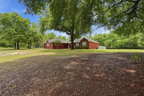 Exterior - 5870 Oakcrest Dr, Crestview, FL 32539 photo 11 of 11