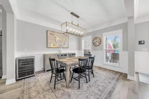 Dining - 355 Mill Pond Cv, Freeport, FL 32439 photo 2 of 2