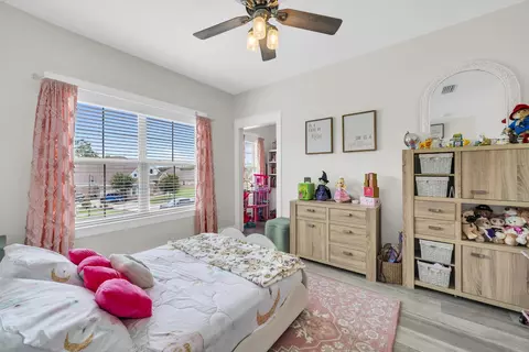 Bedroom - 355 Mill Pond Cv, Freeport, FL 32439 photo 2 of 3