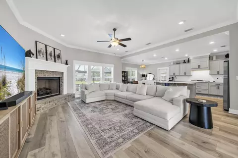 Living - 355 Mill Pond Cv, Freeport, FL 32439 photo 1 of 2
