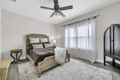 Bedroom - 355 Mill Pond Cv, Freeport, FL 32439 photo 3 of 3