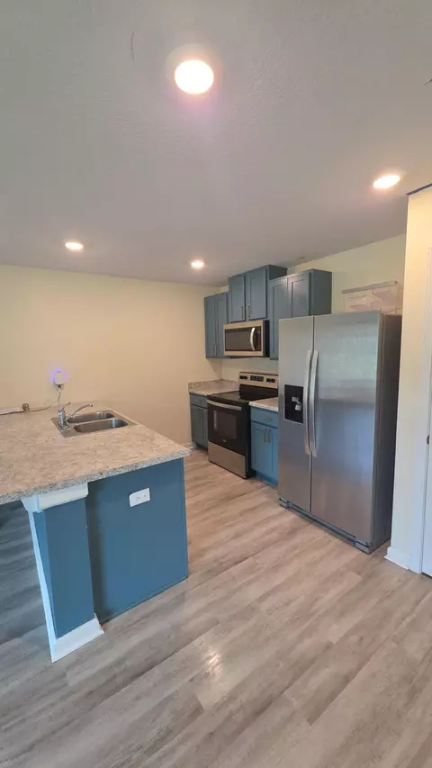 Kitchen - 3106 Van Day Way, Crestview, FL 32539 photo 1 of 2
