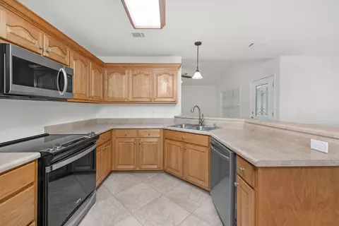 Kitchen - 6362 Old River Rd, Baker, FL 32531 photo 3 of 4