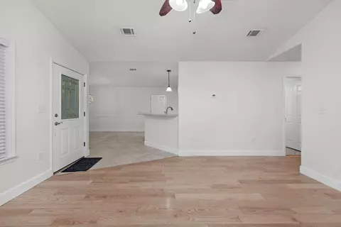 Living - 6362 Old River Rd, Baker, FL 32531 photo 4 of 4