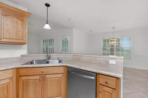 Kitchen - 6362 Old River Rd, Baker, FL 32531 photo 4 of 4