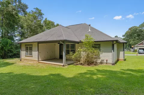 Exterior - 6008 Trestle St, Crestview, FL 32536 photo 6 of 7