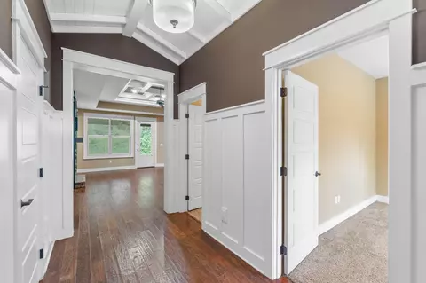 Entry Way - 6008 Trestle St, Crestview, FL 32536 photo 2 of 3