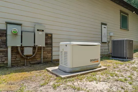 Exterior - 6008 Trestle St, Crestview, FL 32536 photo 7 of 7