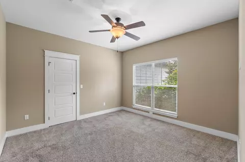 Bedroom - 6008 Trestle St, Crestview, FL 32536 photo 4 of 6