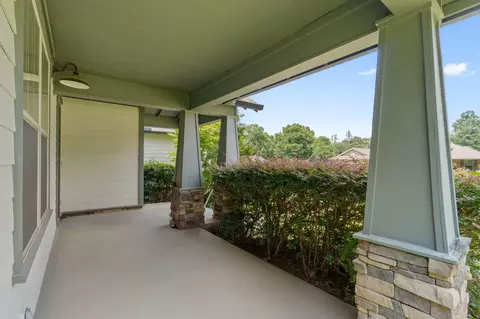 Exterior - 6008 Trestle St, Crestview, FL 32536 photo 3 of 7
