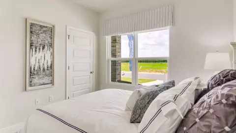 Bedroom - 5847 Tripletail Dr, Milton, FL 32583 photo 7 of 12