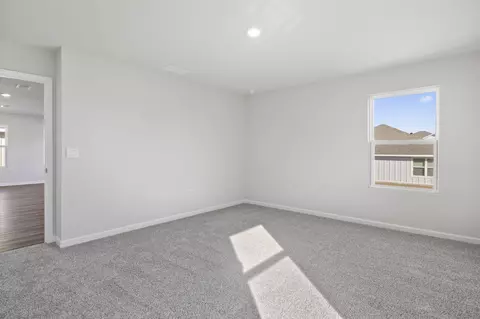Bedroom - 5852 Tripletail Dr, Milton, FL 32583 photo 7 of 10