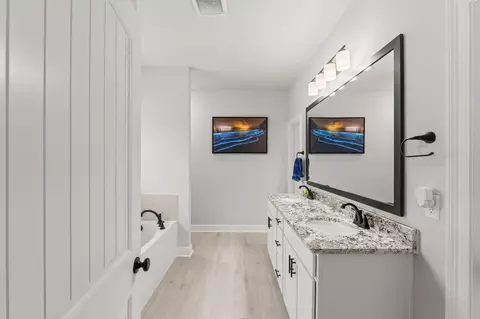 Entry Way - 132 E Tweet St, Freeport, FL 32439 photo 7 of 7