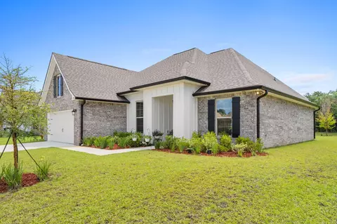 Exterior - 132 E Tweet St, Freeport, FL 32439 photo 2 of 13