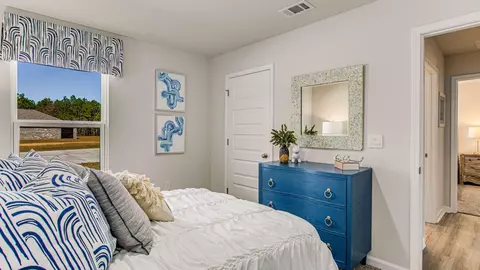 Bedroom - 9724 Dutton Ln, Milton, FL 32583 photo 8 of 14