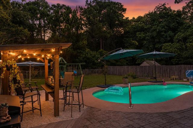 623 Parish Blvd, Mary Esther, FL 32569