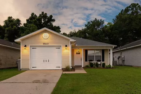 10445 Senegal Dr, Pensacola, FL 32534