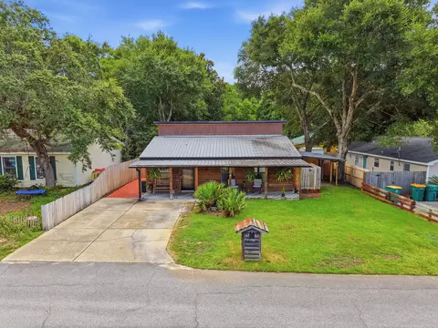 933 Washington St, Fort Walton Beach, FL 32547