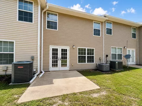 Exterior - 232 Swaying Pine Ct, Crestview, FL 32539 photo 4 of 4