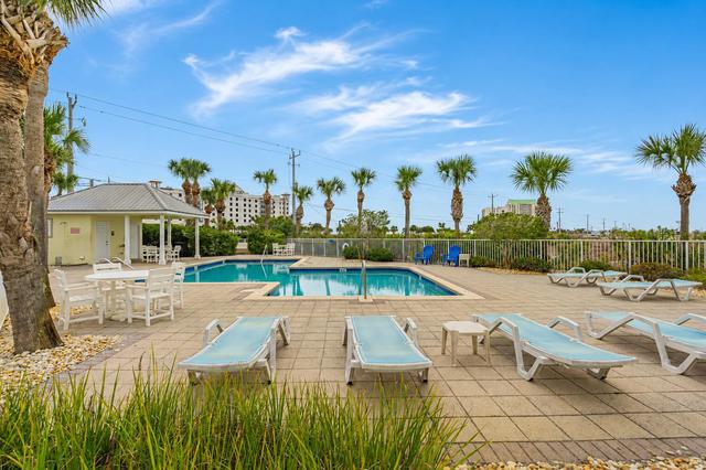 8436 Gulf Blvd UNIT 613, Navarre, FL 32566