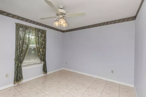 Bedroom - 2765 Savannah Ln, Crestview, FL 32539 photo 3 of 11