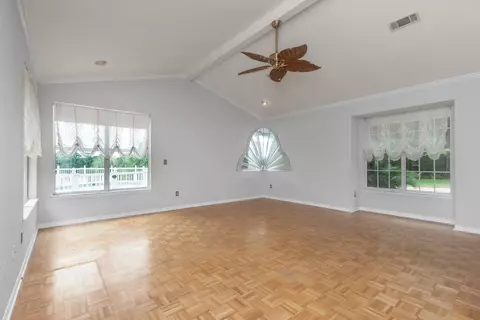 Living - 2765 Savannah Ln, Crestview, FL 32539 photo 2 of 4