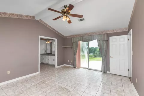 Bedroom - 2765 Savannah Ln, Crestview, FL 32539 photo 7 of 11