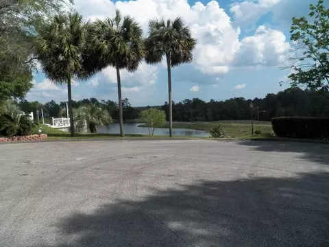 Exterior - 2765 Savannah Ln, Crestview, FL 32539 photo 8 of 8