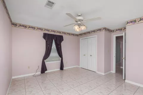 Bedroom - 2765 Savannah Ln, Crestview, FL 32539 photo 1 of 11