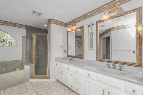 Bath - 2765 Savannah Ln, Crestview, FL 32539 photo 4 of 5
