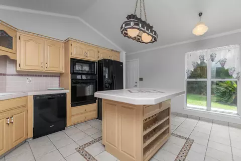Kitchen - 2765 Savannah Ln, Crestview, FL 32539 photo 1 of 4