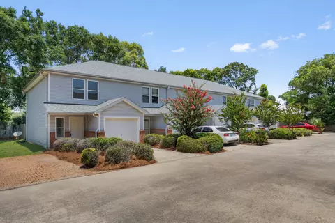 10 SE Park Cir #A1, Fort Walton Beach, FL 32548
