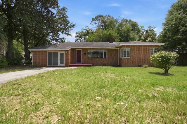 855 N Pearl St, Crestview, FL 32536