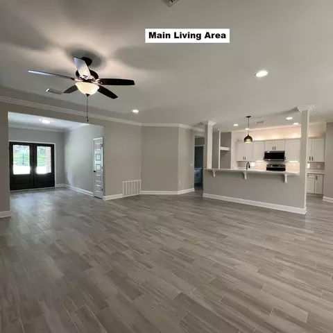 Living - 2668 Brodie Ln, Crestview, FL 32536 photo 1 of 3
