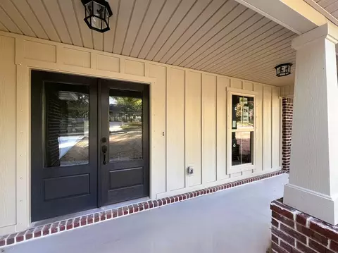 Exterior - 2668 Brodie Ln, Crestview, FL 32536 photo 2 of 4