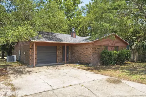 2700 Sanibel Pl, Gulf Breeze, FL 32563