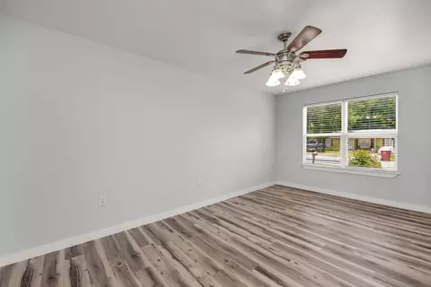 Living - 609 Edney Ave, Crestview, FL 32536 photo 6 of 6