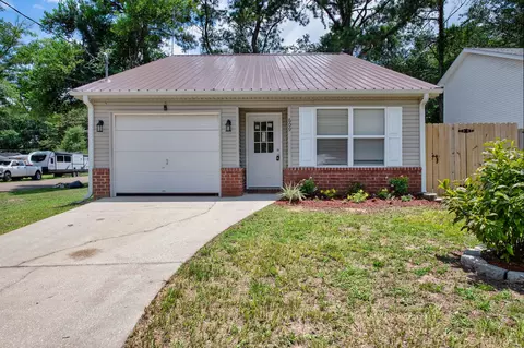 609 Edney Ave, Crestview, FL 32536
