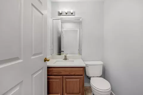 Bath - 609 Edney Ave, Crestview, FL 32536 photo 1 of 7