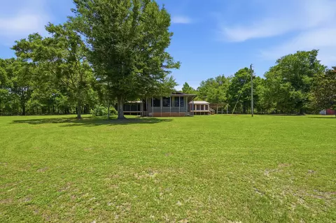 Exterior - 2897 Adams Rd, Crestview, FL 32536 photo 4 of 18
