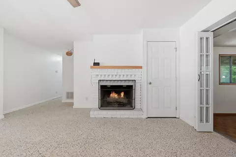 Living - 2897 Adams Rd, Crestview, FL 32536 photo 9 of 23