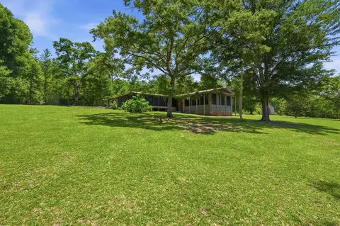 Exterior - 2897 Adams Rd, Crestview, FL 32536 photo 5 of 18