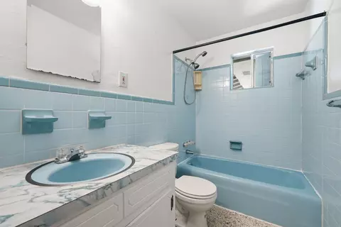 Bath - 2897 Adams Rd, Crestview, FL 32536 photo 4 of 7