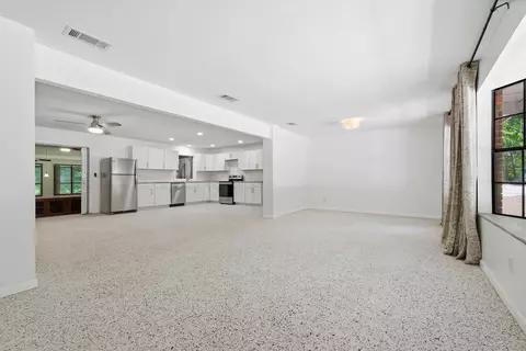 Living - 2897 Adams Rd, Crestview, FL 32536 photo 3 of 23