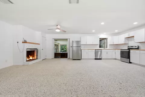 Living - 2897 Adams Rd, Crestview, FL 32536 photo 6 of 23