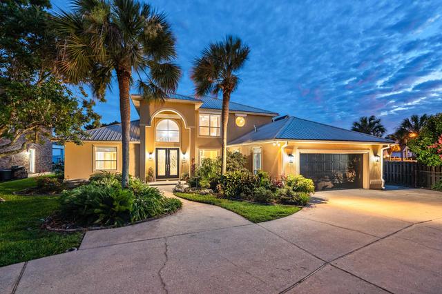 1901 Catamaran Dr, Navarre, FL 32566