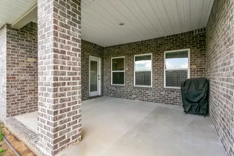Exterior - 1129 Shoal River Dr, Crestview, FL 32539 photo 5 of 9